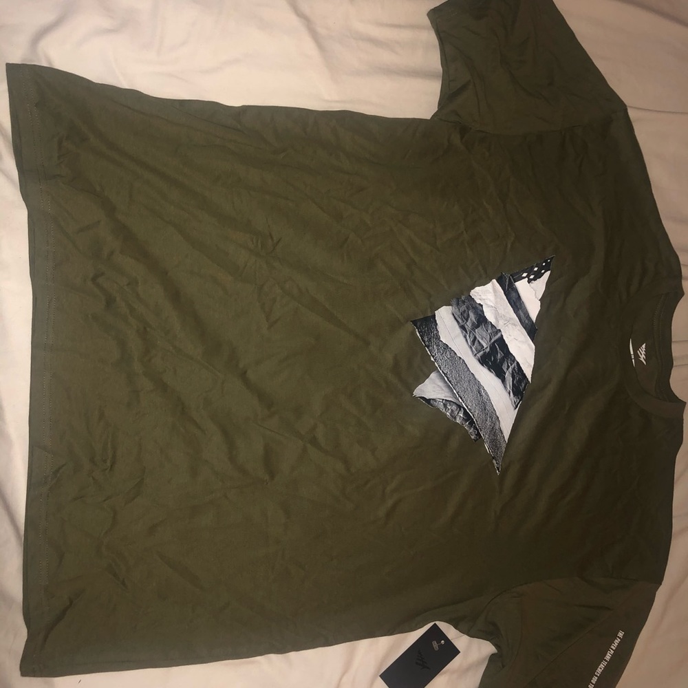 Green tidal signature t-shirt